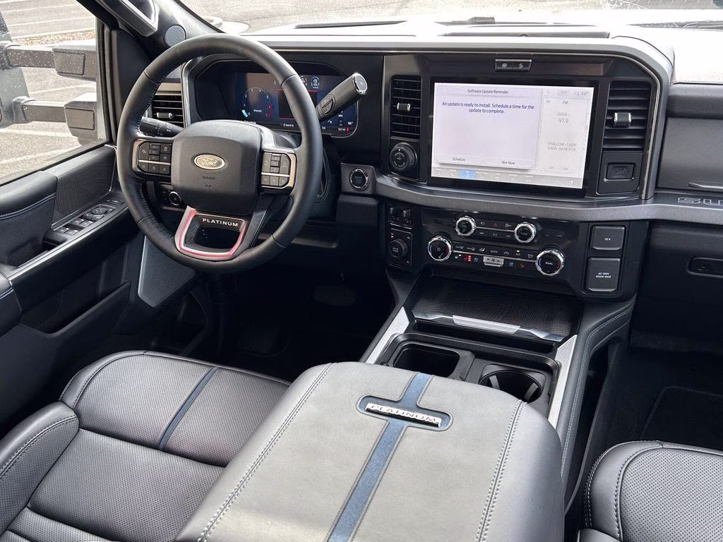2025 White Ford Super Duty F-450 DRW Platinum 4X4 Truck