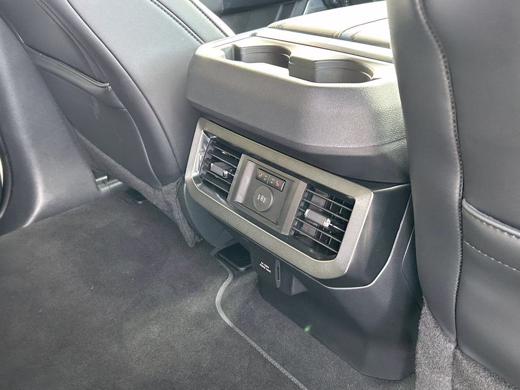 2025 White Ford Super Duty F-450 DRW Platinum 4X4 Truck