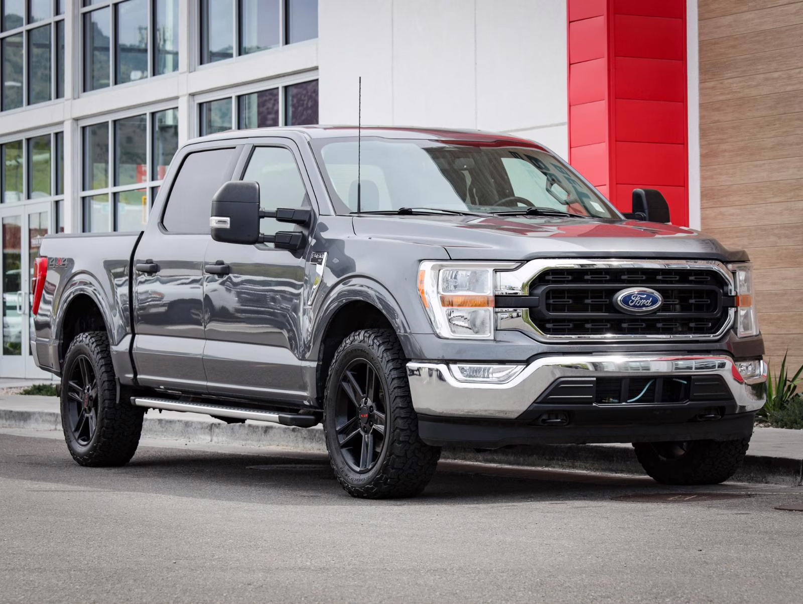 2022 Carbonized Gray Metallic Ford F-150 XLT 4X4 Truck