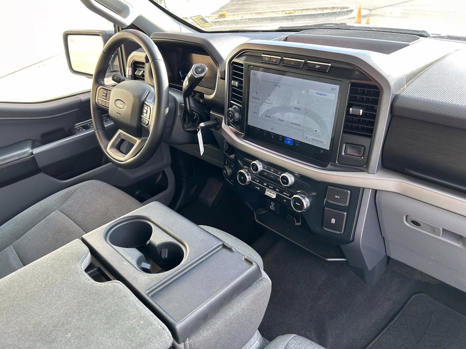 2024 Oxford White Ford F-150 XLT 4X4 Truck