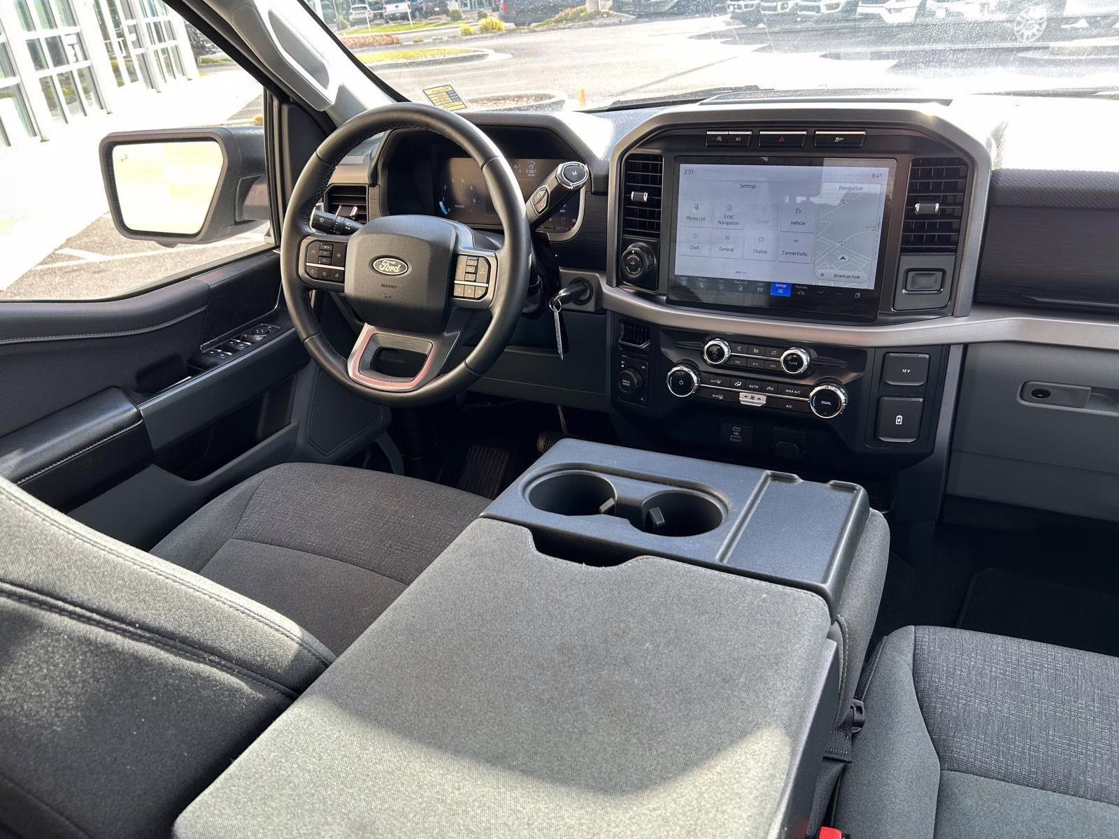 2024 Oxford White Ford F-150 XLT 4X4 Truck