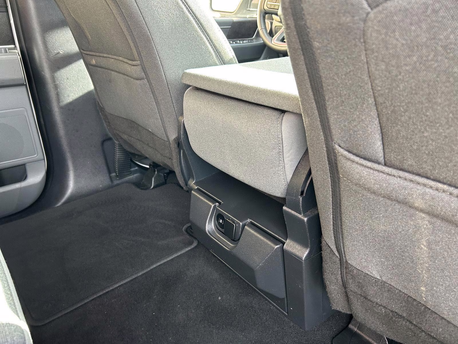 2024 Oxford White Ford F-150 XLT 4X4 Truck