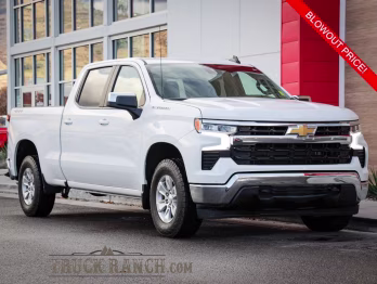 2024 Summit White Chevrolet Silverado 1500 LT 4X4 Truck