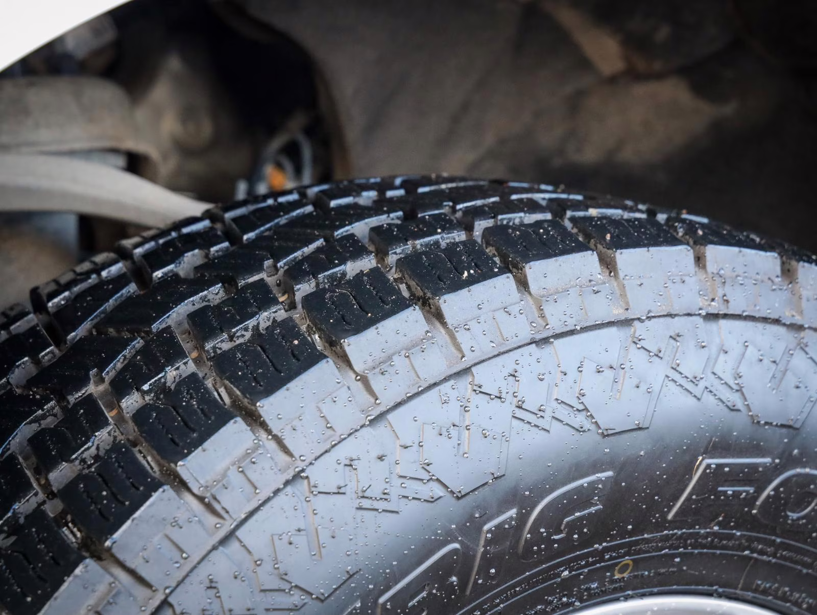 2024 Summit White Chevrolet Silverado 1500 LT 4X4 Truck