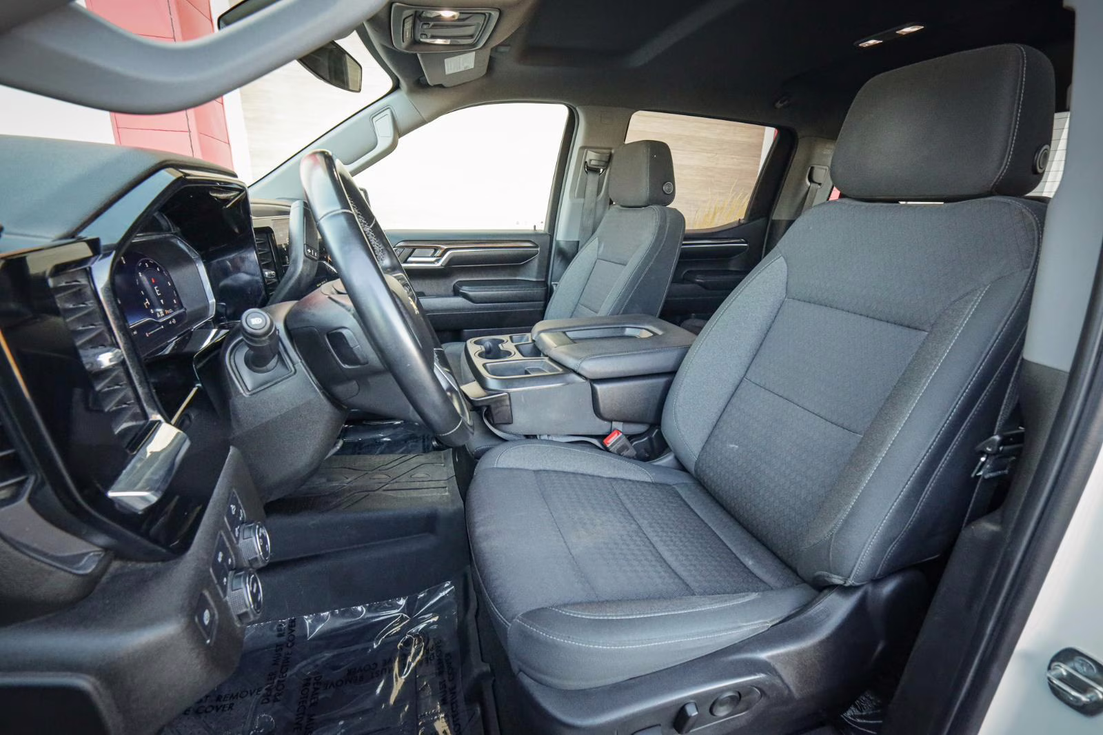 2024 Summit White Chevrolet Silverado 1500 LT 4X4 Truck