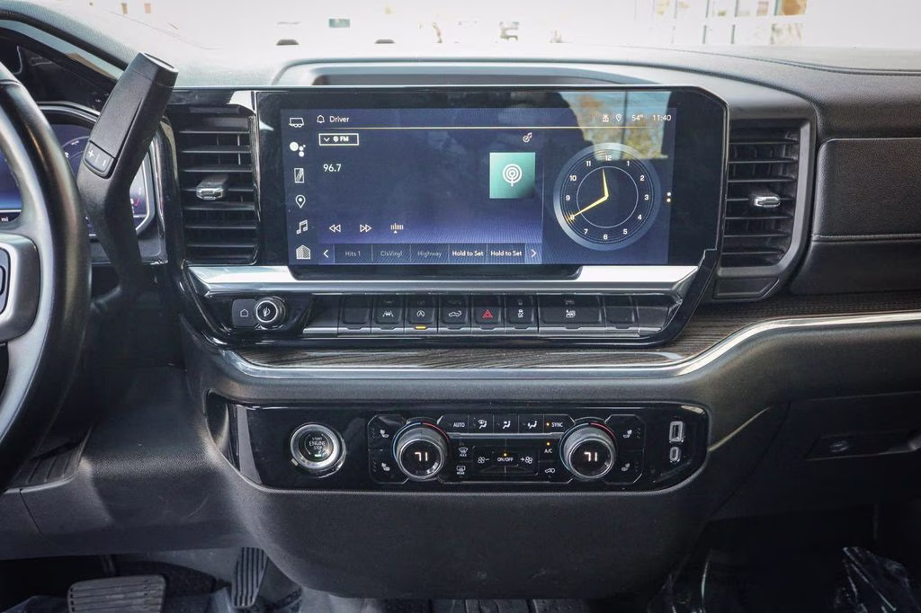 2024 Summit White Chevrolet Silverado 1500 LT 4X4 Truck