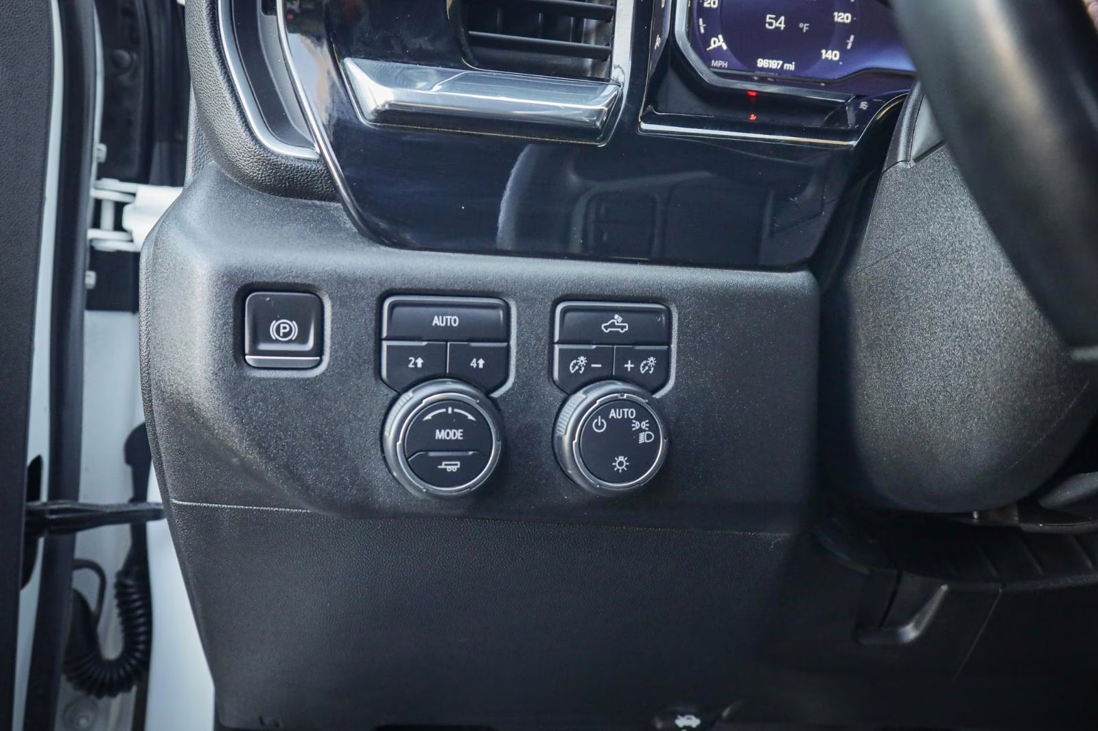 2024 Summit White Chevrolet Silverado 1500 LT 4X4 Truck