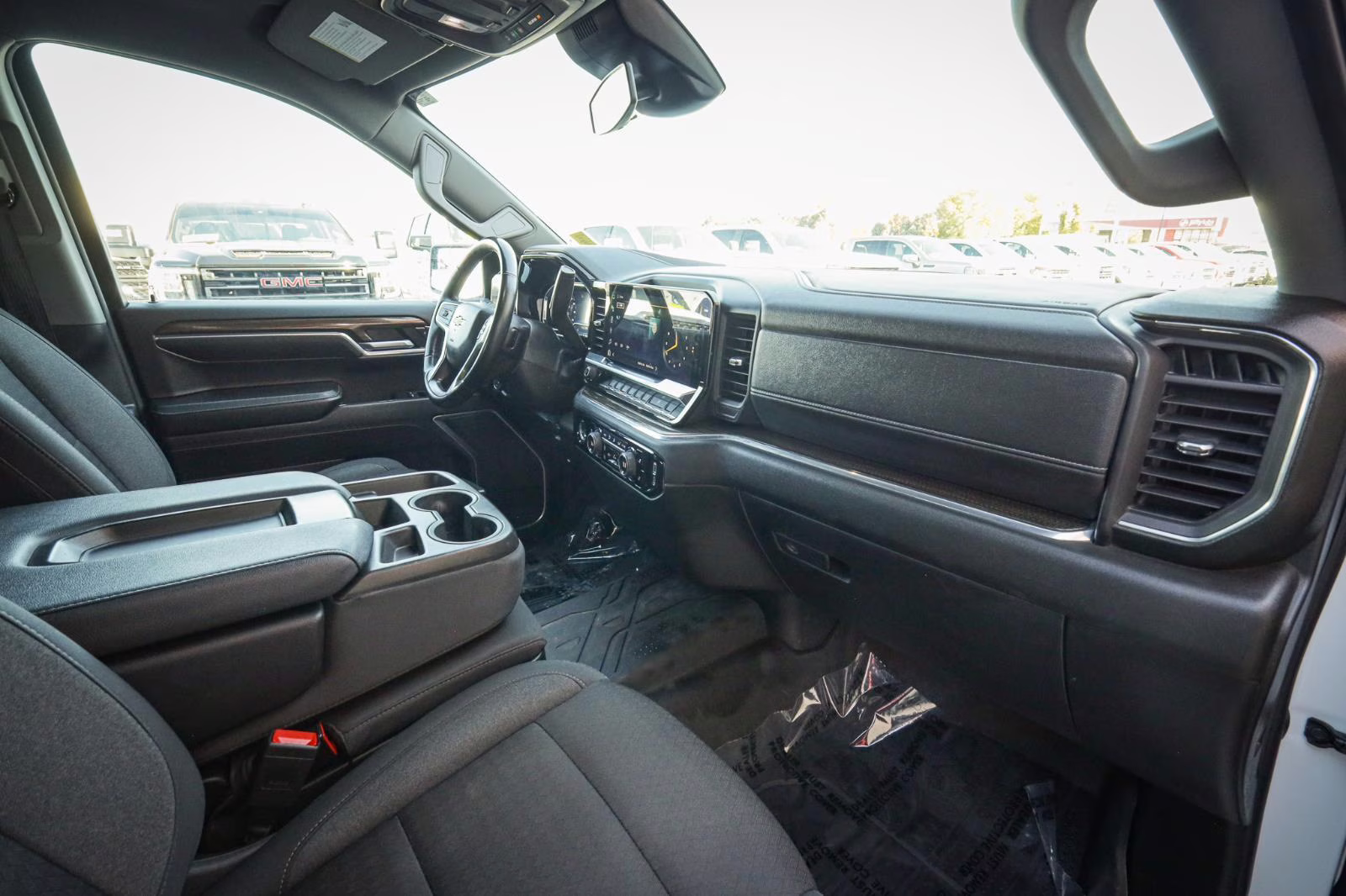 2024 Summit White Chevrolet Silverado 1500 LT 4X4 Truck