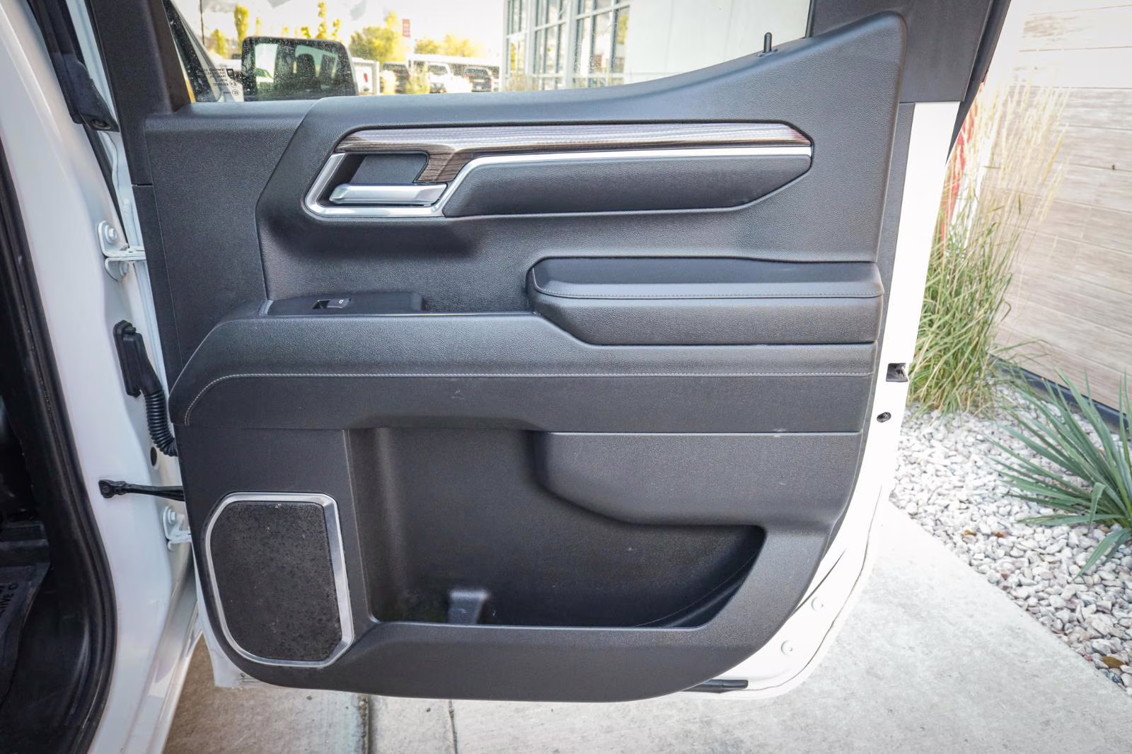 2024 Summit White Chevrolet Silverado 1500 LT 4X4 Truck