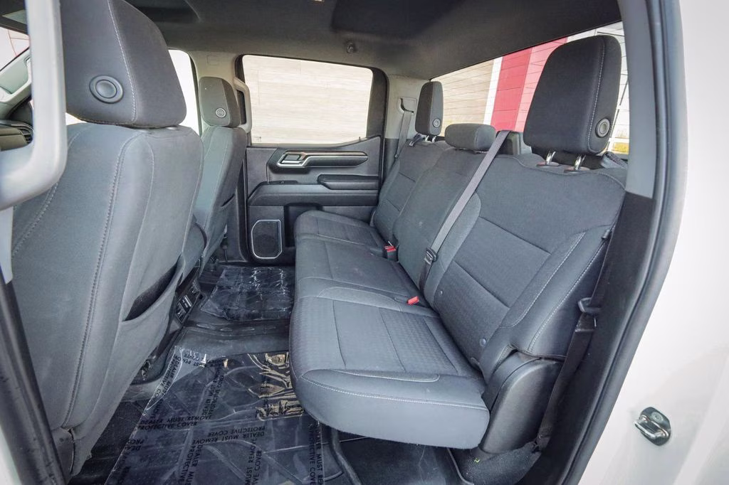 2024 Summit White Chevrolet Silverado 1500 LT 4X4 Truck