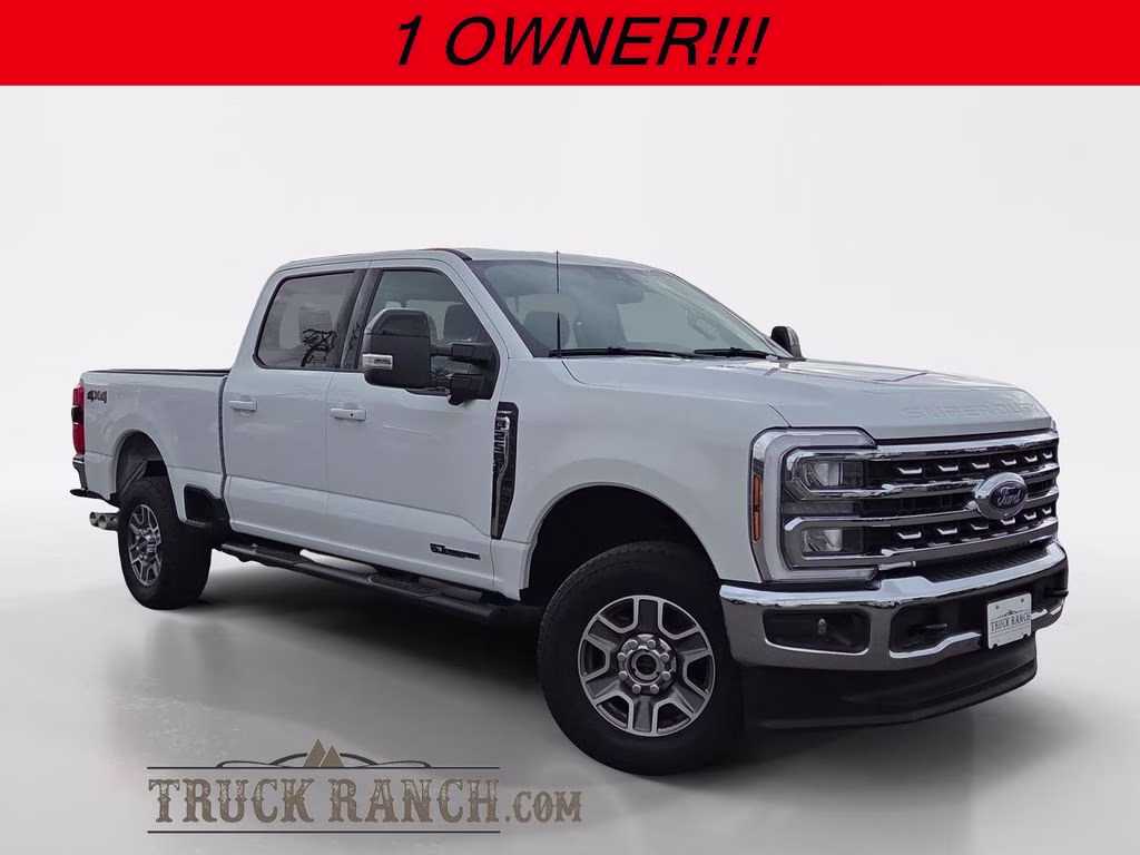 2024 Oxford White Ford Super Duty F-250 SRW Lariat 4X4 Truck