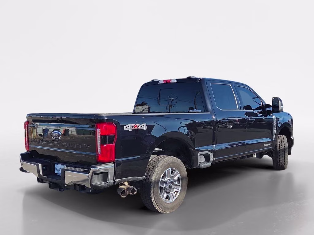 2024 Black Metallic Ford Super Duty F-250 SRW Lariat 4X4 Truck