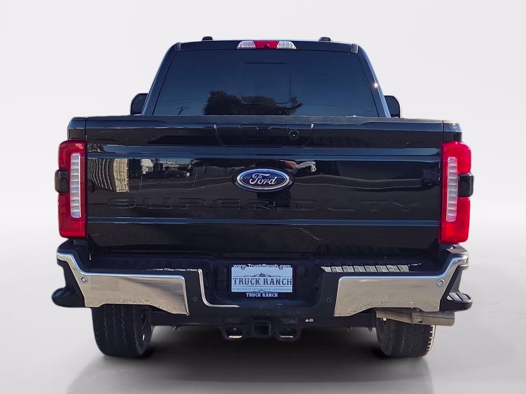 2024 Black Metallic Ford Super Duty F-250 SRW Lariat 4X4 Truck