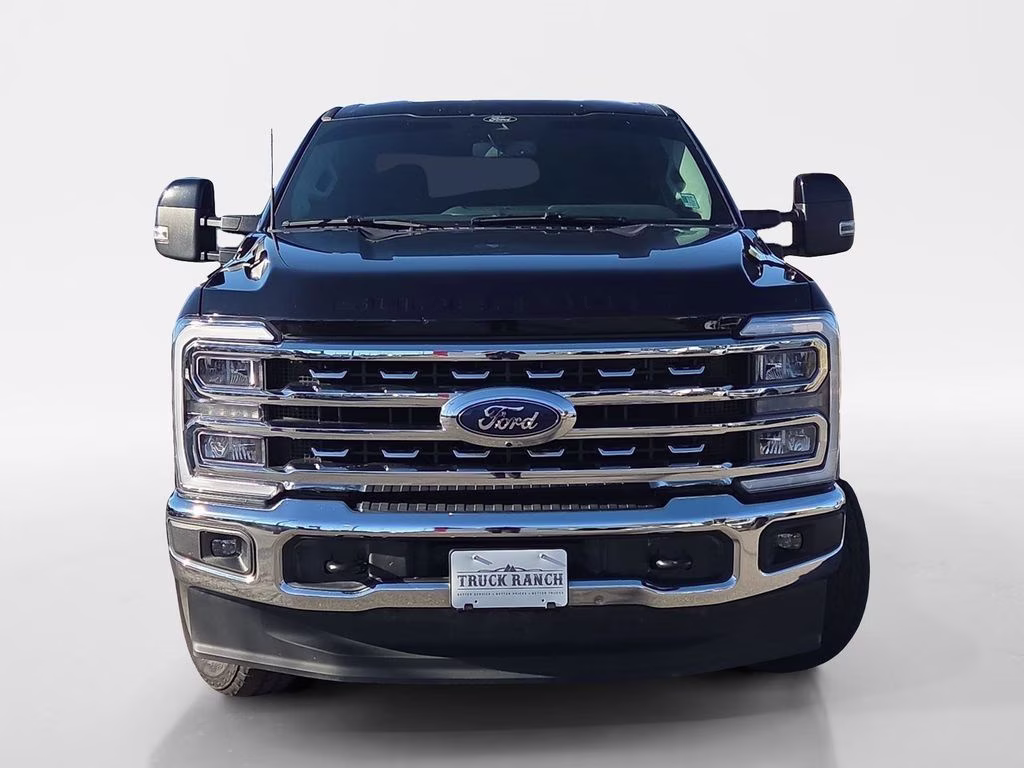 2024 Black Metallic Ford Super Duty F-250 SRW Lariat 4X4 Truck