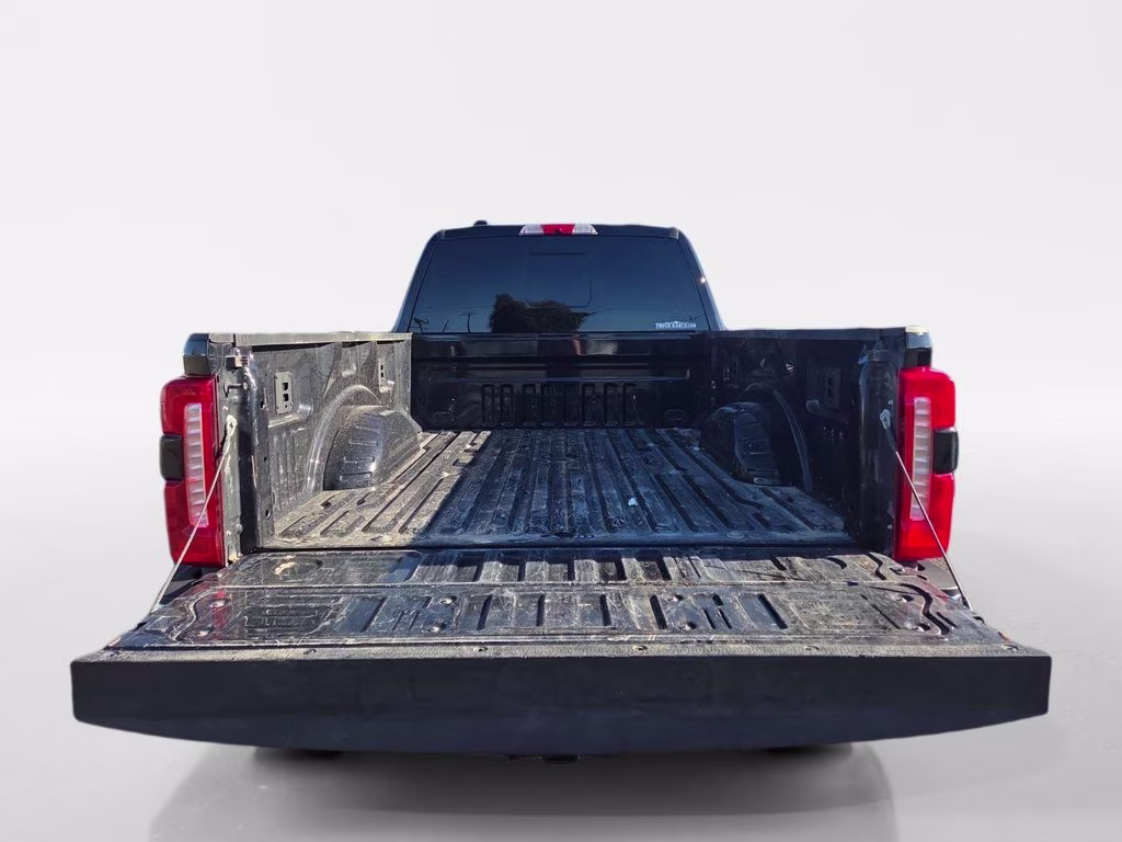 2024 Black Metallic Ford Super Duty F-250 SRW Lariat 4X4 Truck