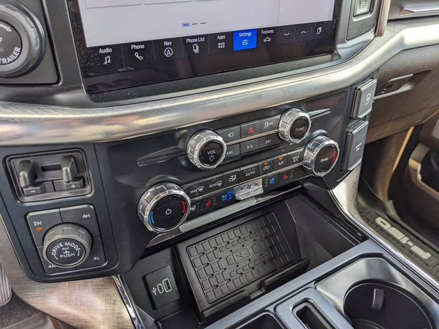 2025 Blue Metallic Ford F-150 King Ranch 4X4 Truck