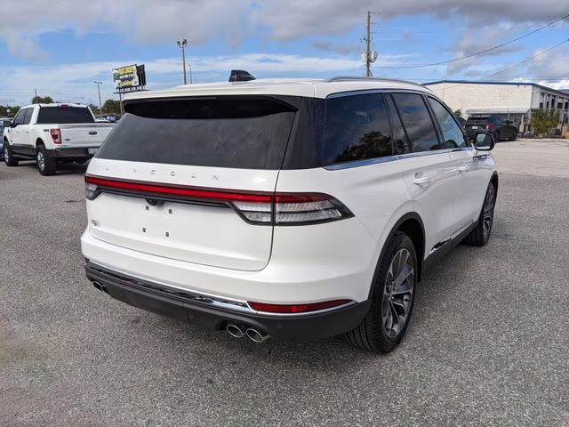 2025 White Metallic Lincoln Aviator Premiere AWD SUV