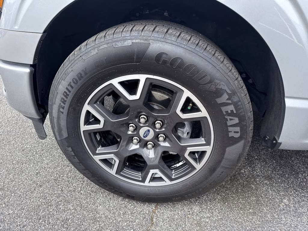 2024 Iconic Silver Metallic Ford F-150 STX RWD Truck