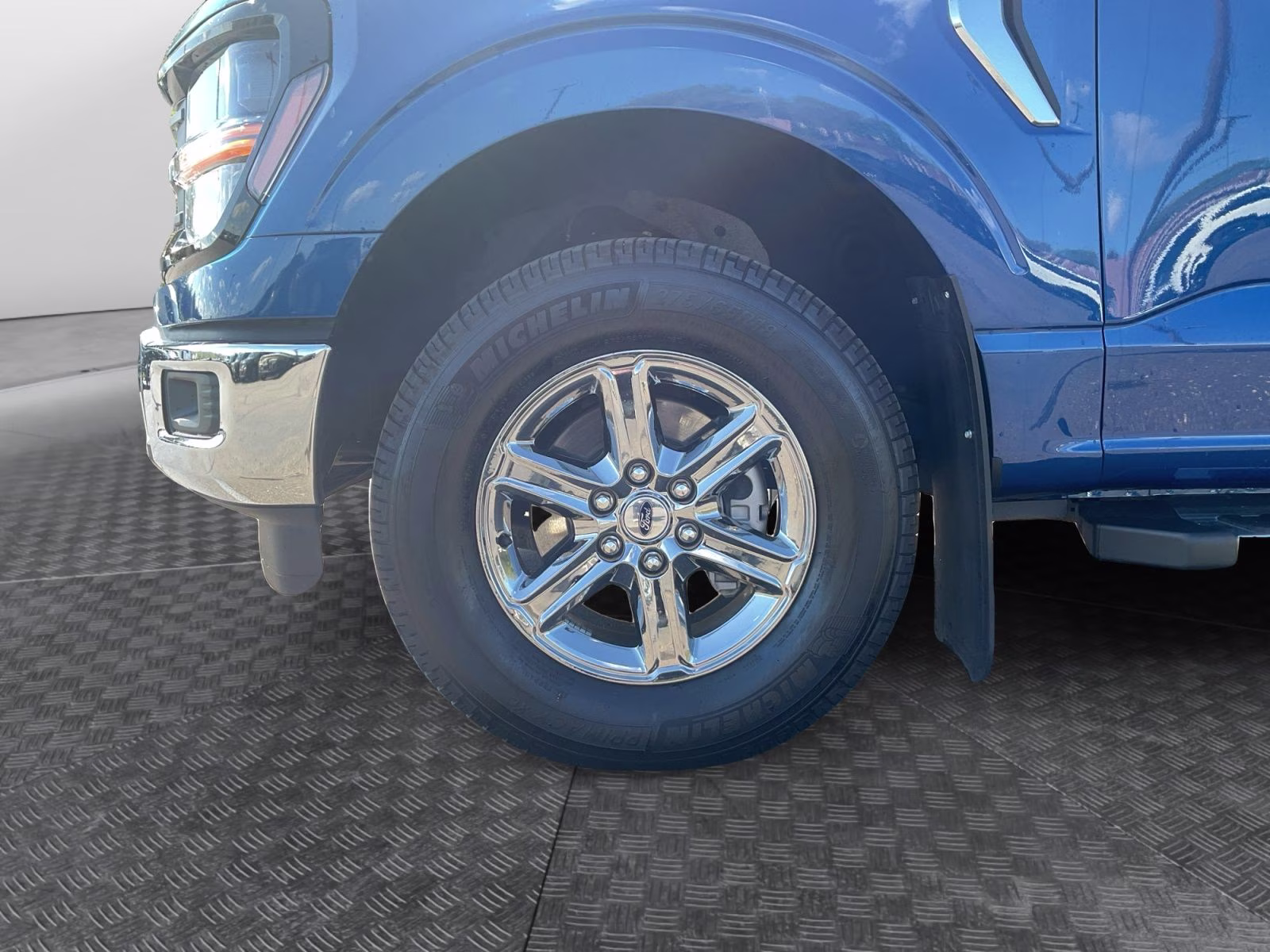 2025 Atlas Blue Metallic Ford F-150 XLT 4X4 Truck