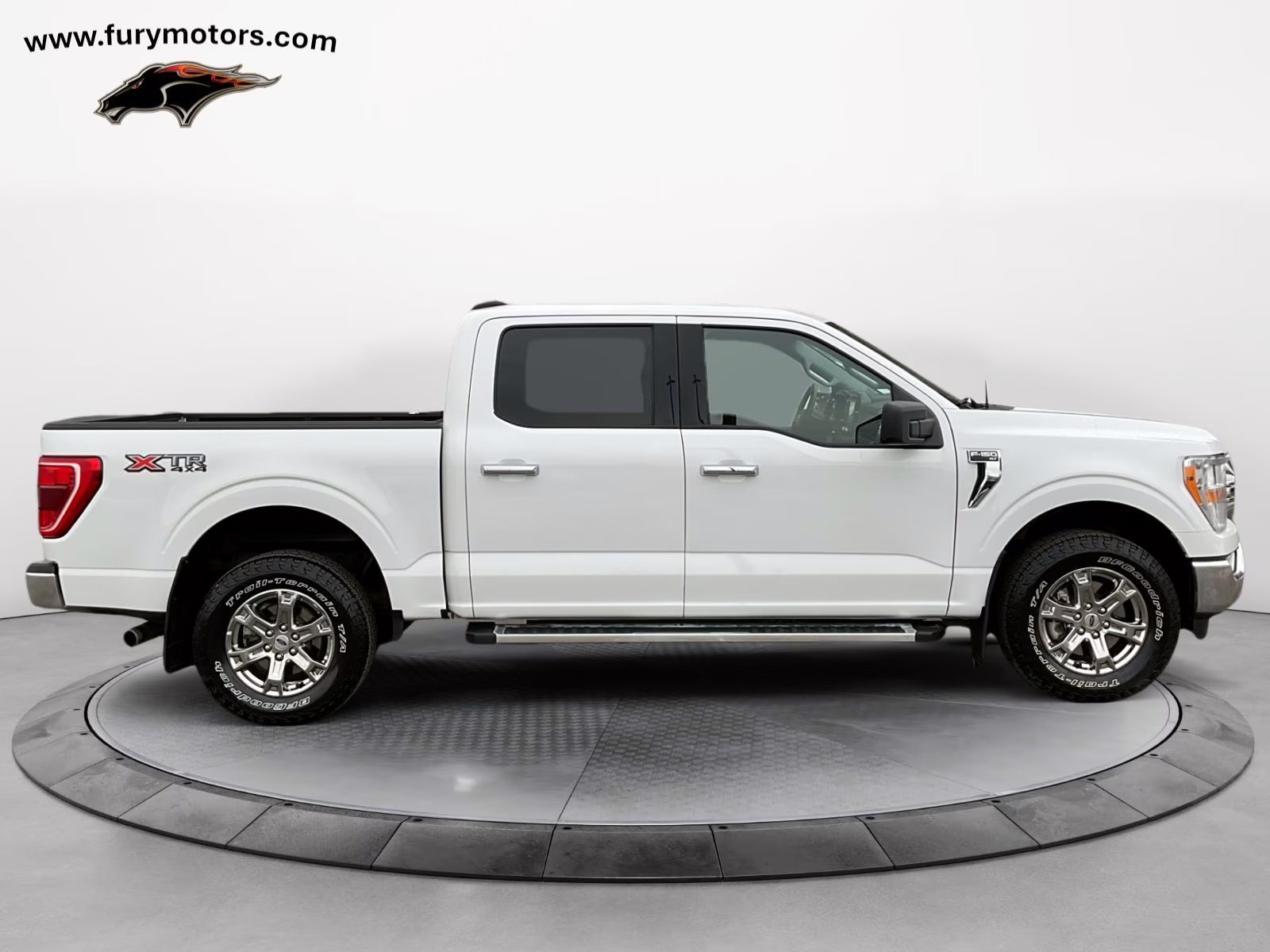 2023 Oxford White Ford F-150 XLT 4X4 Truck