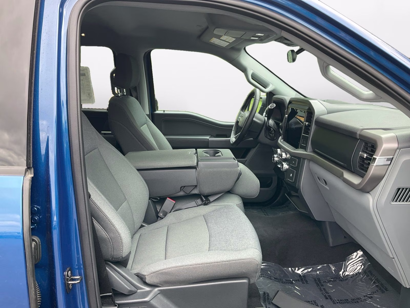 2025 Atlas Blue Metallic Ford F-150 XLT 4X4 Truck