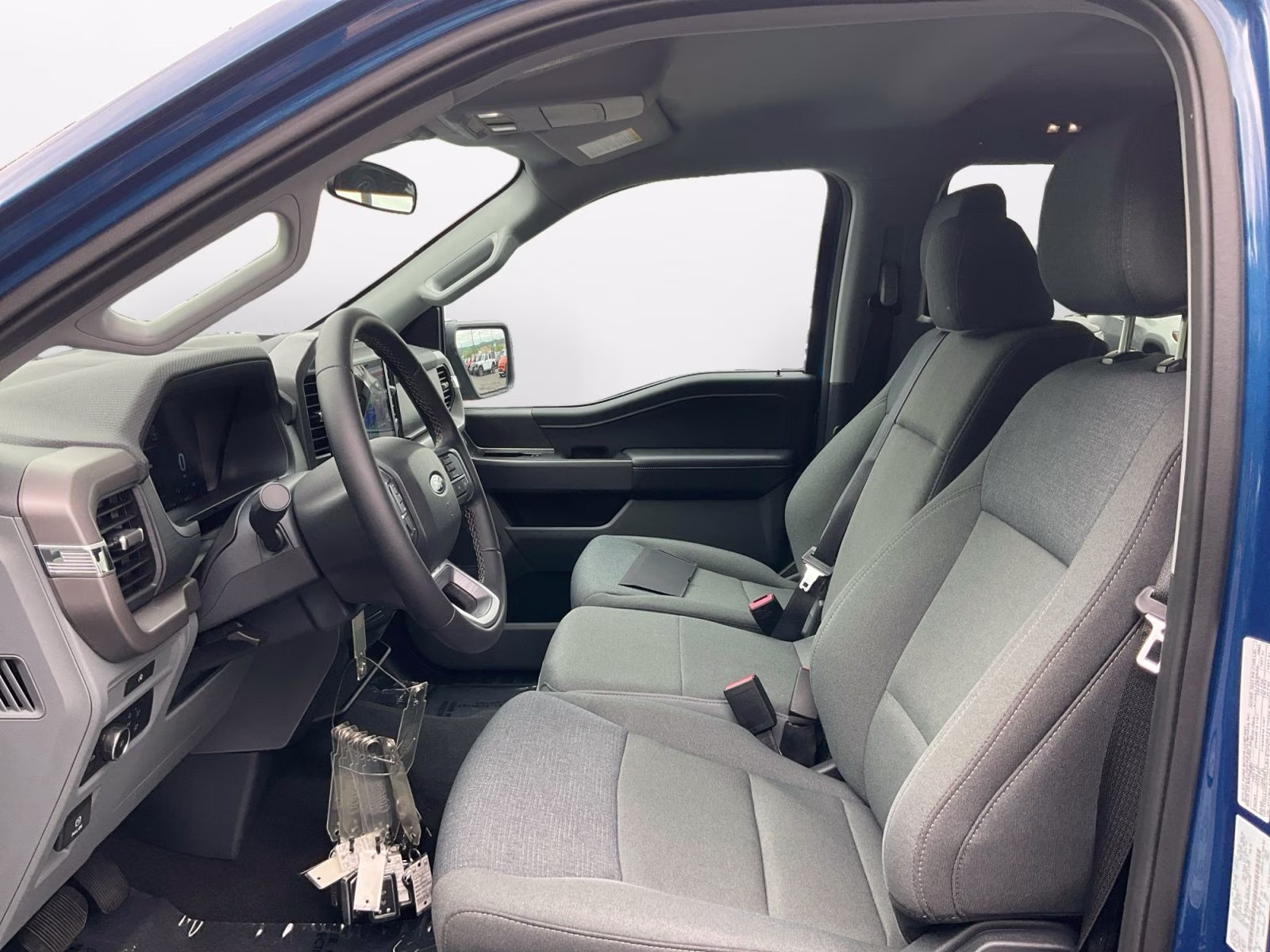 2025 Atlas Blue Metallic Ford F-150 XLT 4X4 Truck