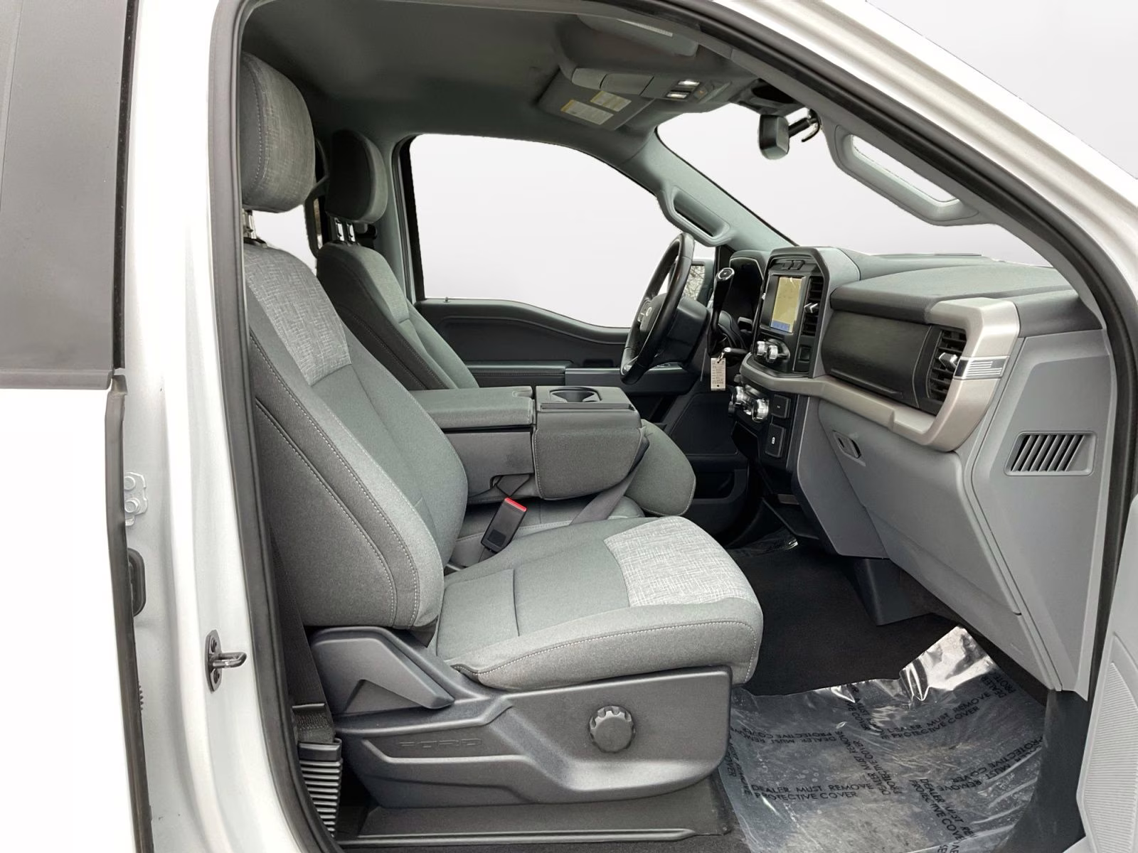 2023 Oxford White Ford F-150 XLT 4X4 Truck