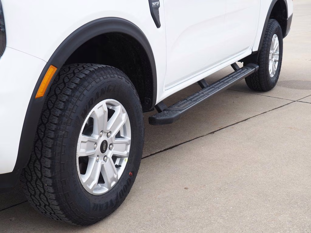 2025 Oxford White Ford Ranger XL RWD Truck