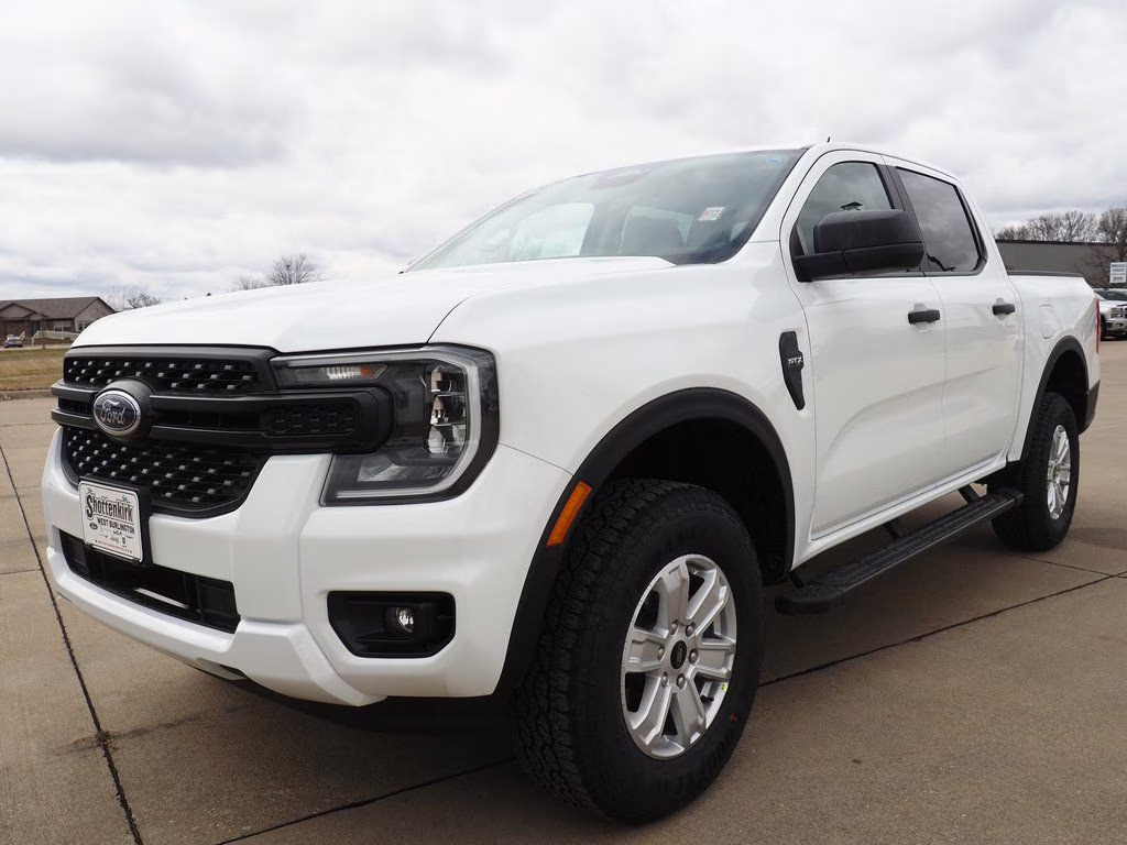 2025 Oxford White Ford Ranger XL RWD Truck