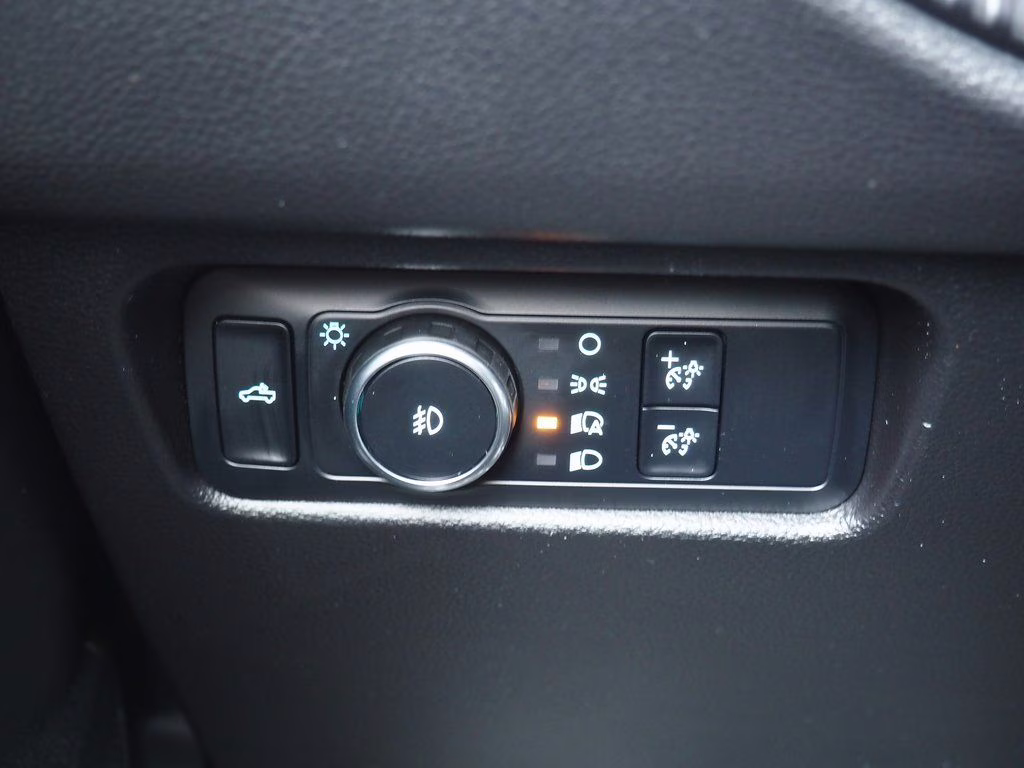 2025 Oxford White Ford Ranger XL RWD Truck