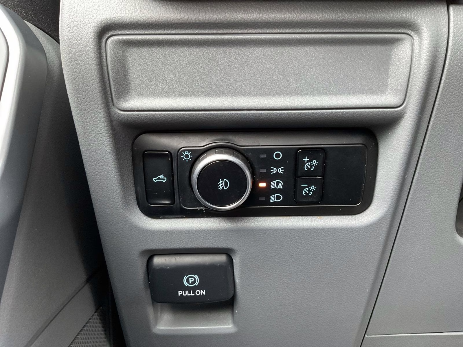 2023 Oxford White Ford F-150 XLT 4X4 Truck