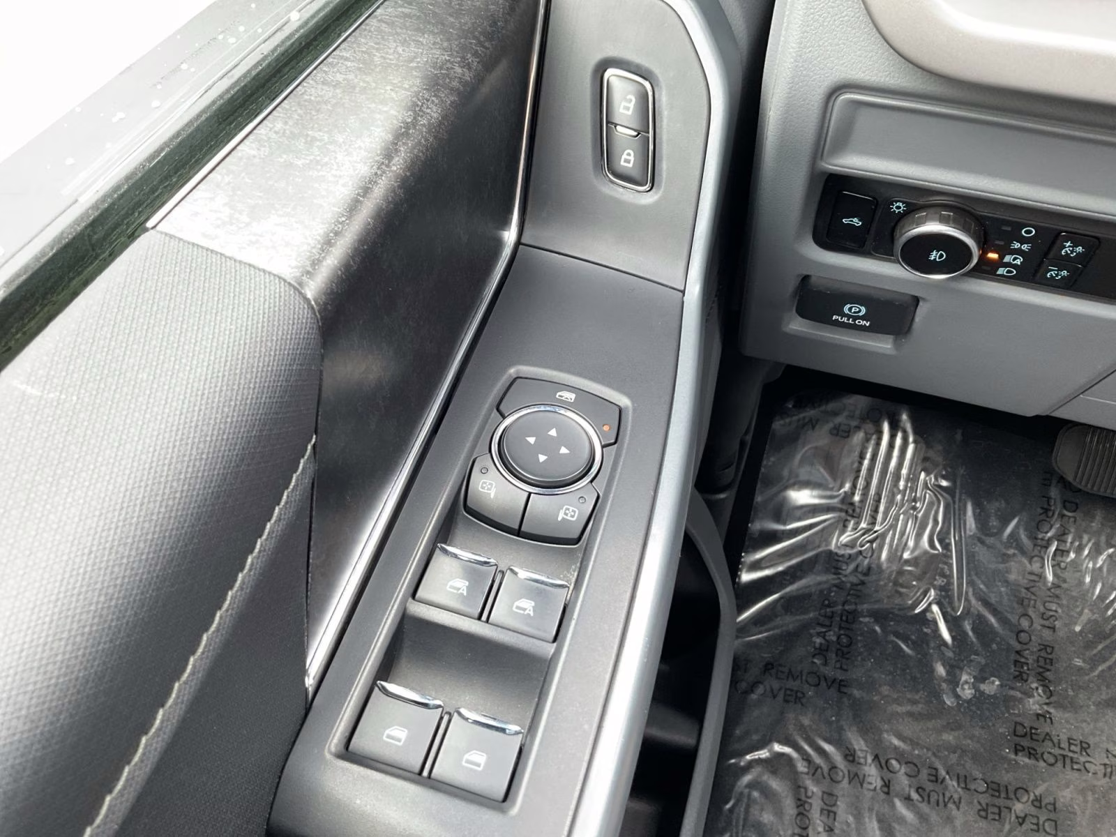 2023 Oxford White Ford F-150 XLT 4X4 Truck