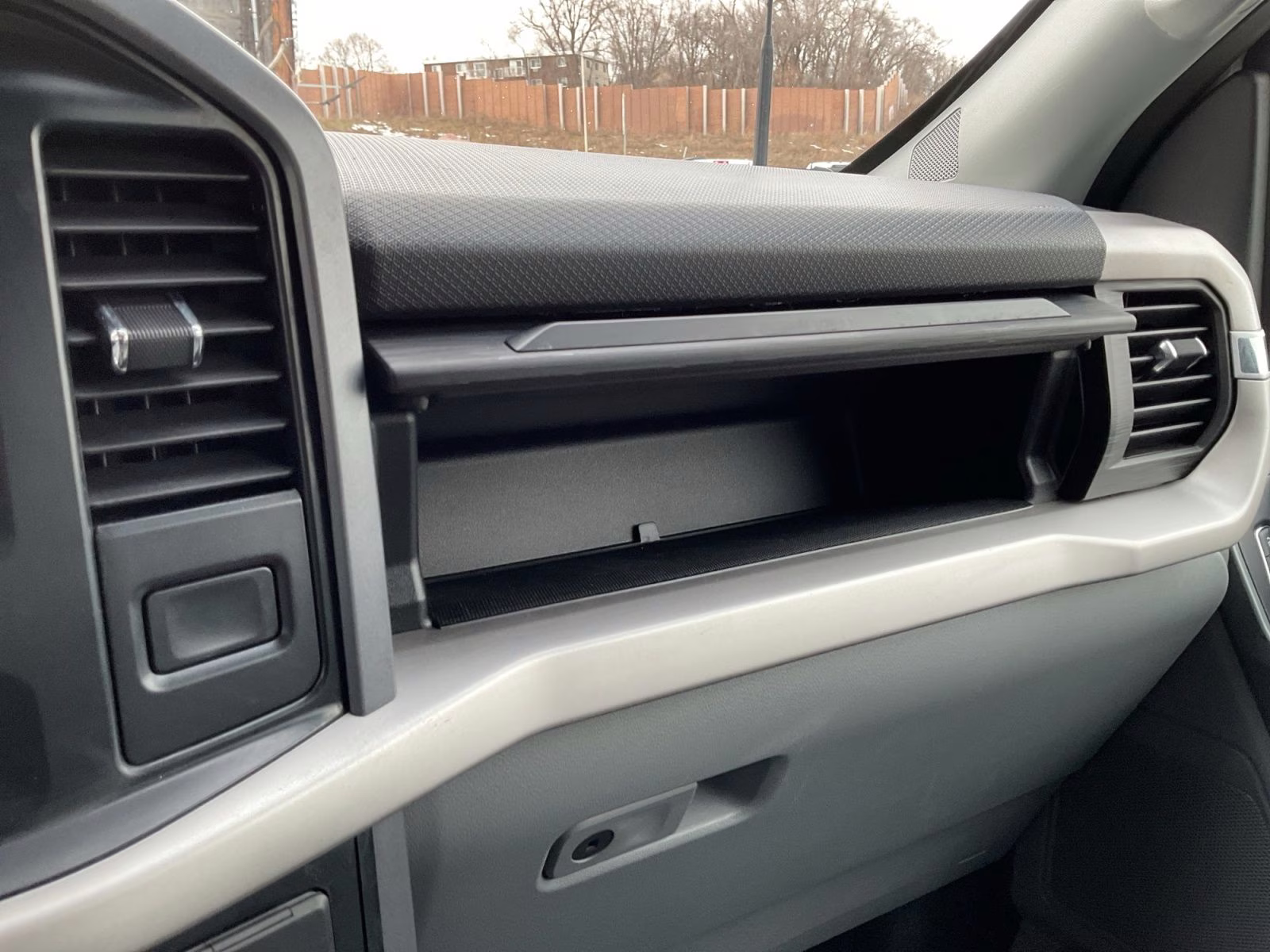 2023 Oxford White Ford F-150 XLT 4X4 Truck