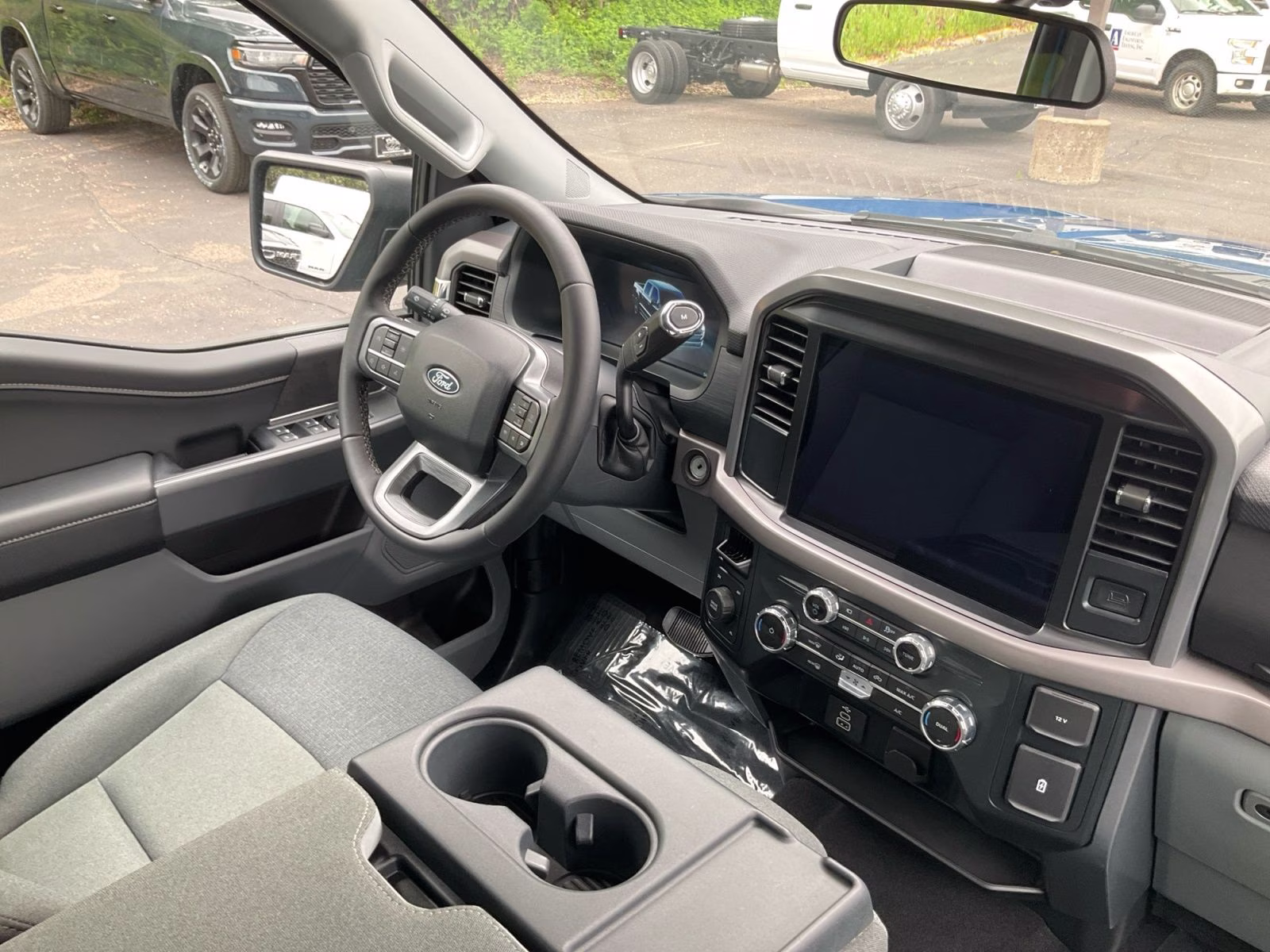 2025 Atlas Blue Metallic Ford F-150 XLT 4X4 Truck