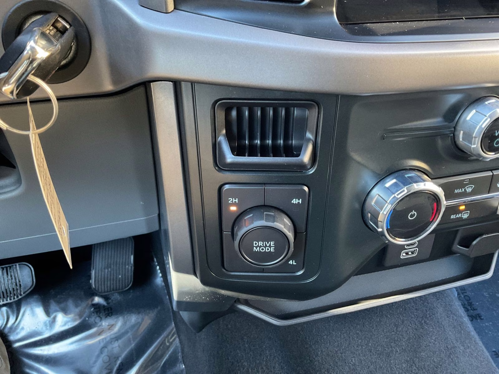 2025 Atlas Blue Metallic Ford F-150 XLT 4X4 Truck