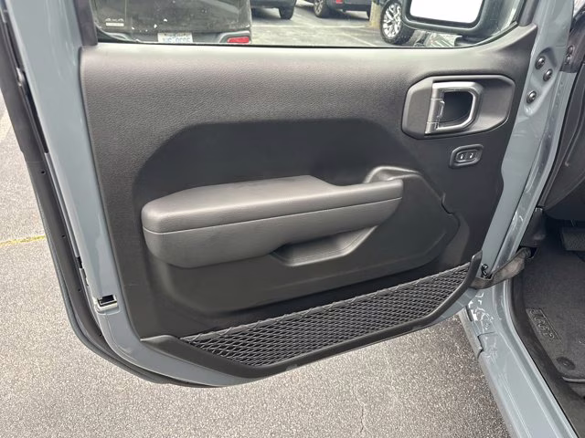 2026 Anvil Clear Coat Jeep Wrangler Sport 4X4 Convertible