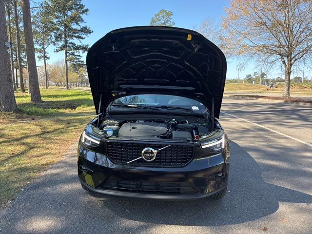 2026 Onyx Black Volvo XC40 B5 Plus AWD SUV