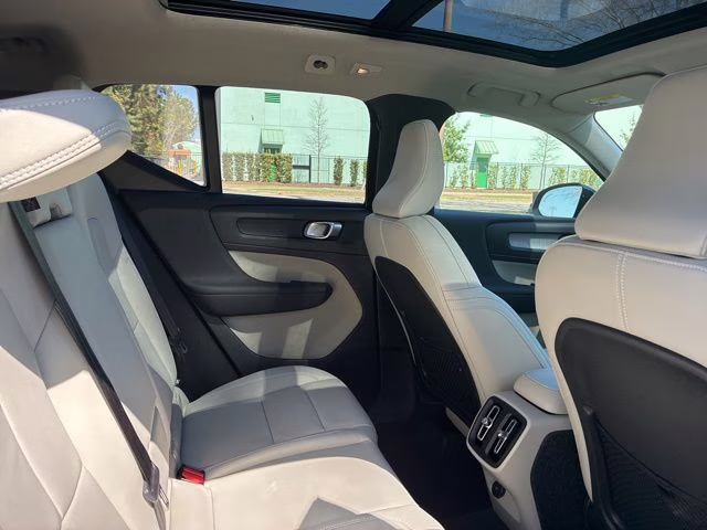 2026 Onyx Black Volvo XC40 B5 Plus AWD SUV