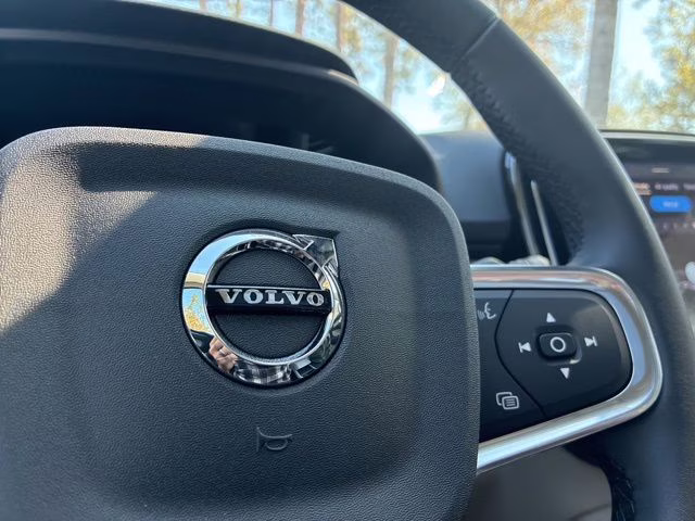 2026 Onyx Black Volvo XC40 B5 Plus AWD SUV