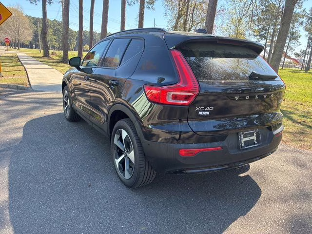 2026 Onyx Black Volvo XC40 B5 Plus AWD SUV