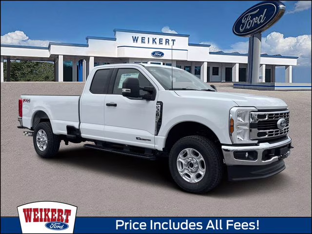 2026 Oxford White Ford Super Duty F-350 SRW XLT 4X4 Truck