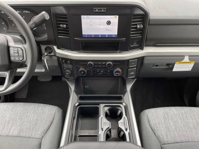 2026 Oxford White Ford Super Duty F-350 SRW XLT 4X4 Truck