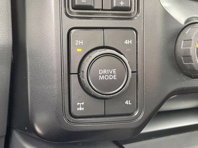 2026 Oxford White Ford Super Duty F-350 SRW XLT 4X4 Truck