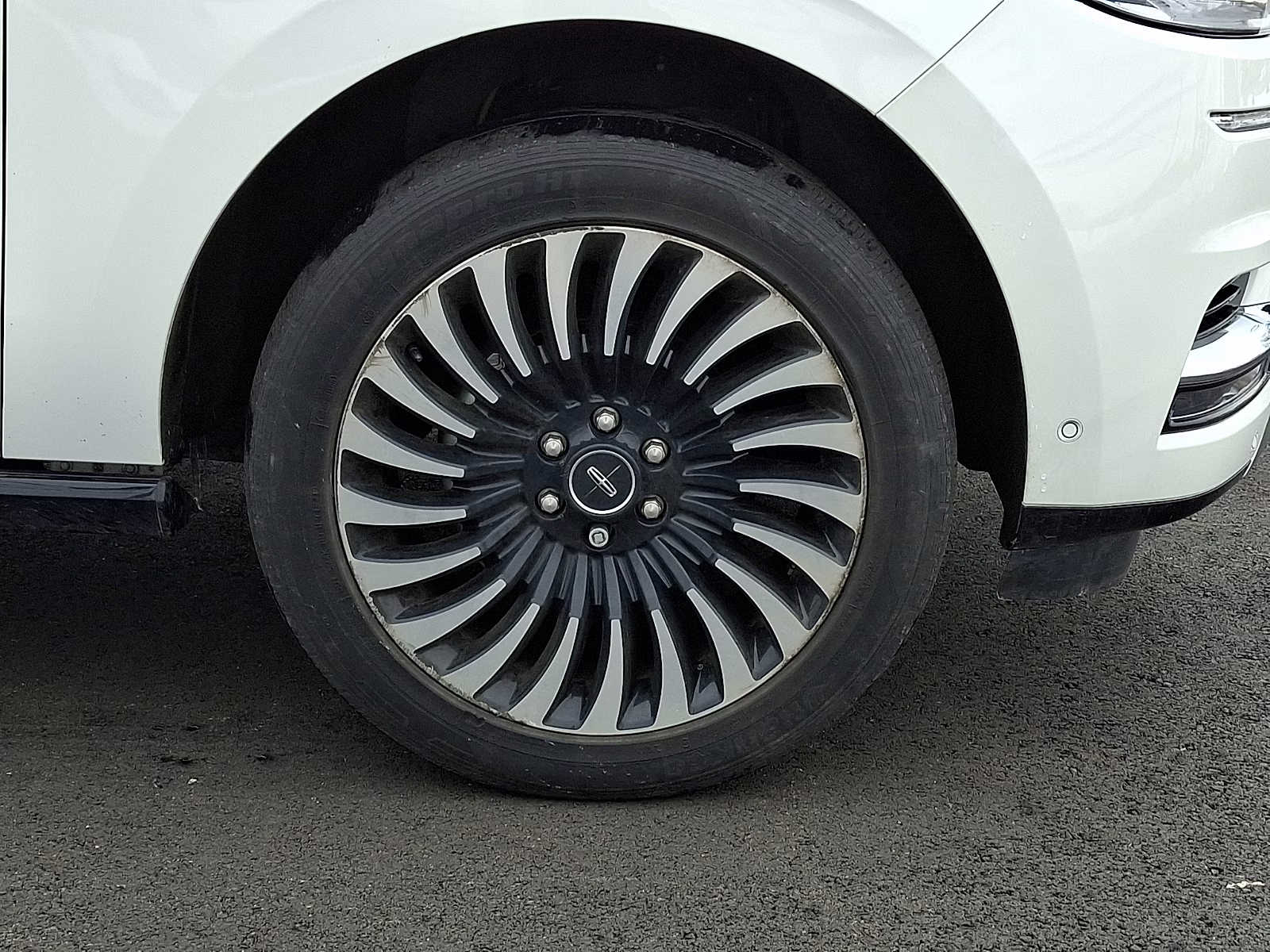 2021 Pristine White - AZ Lincoln Navigator Black Label L 4X4