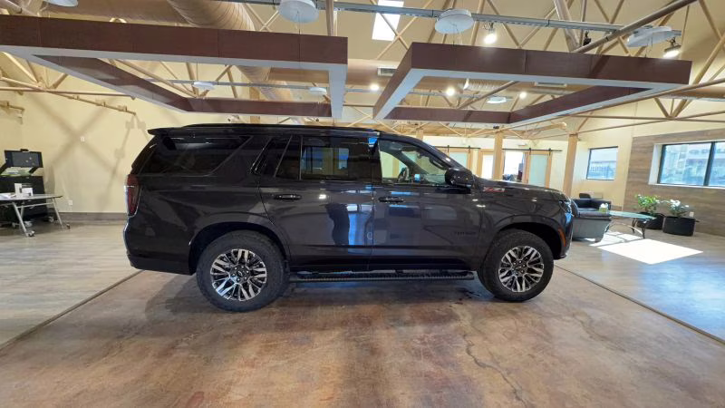 2025 Chevrolet Tahoe Z71 Sport Utility 4D 4X4