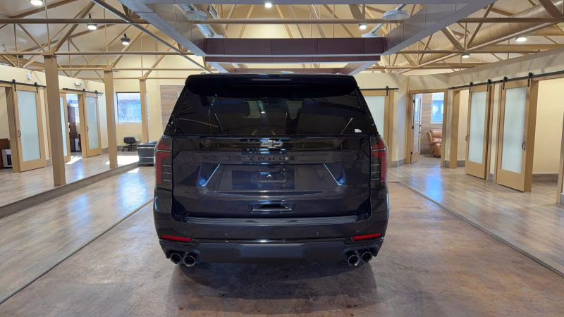 2025 Chevrolet Tahoe Z71 Sport Utility 4D 4X4