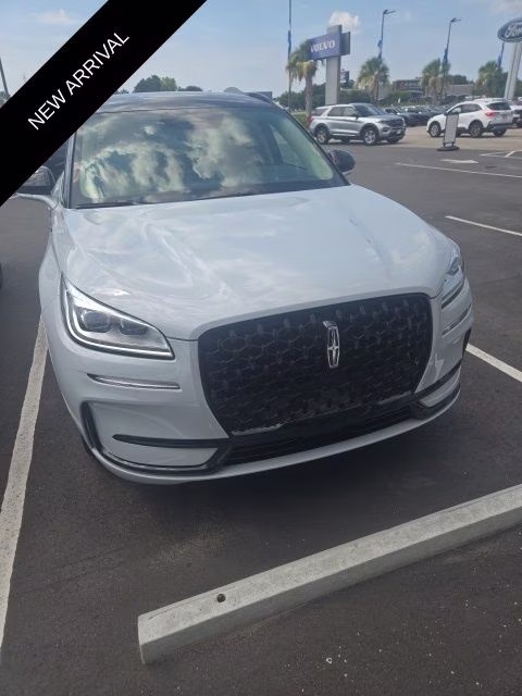 2025 Crystal White Lincoln Corsair Plug-In Hybrid Grand Touring AWD SUV