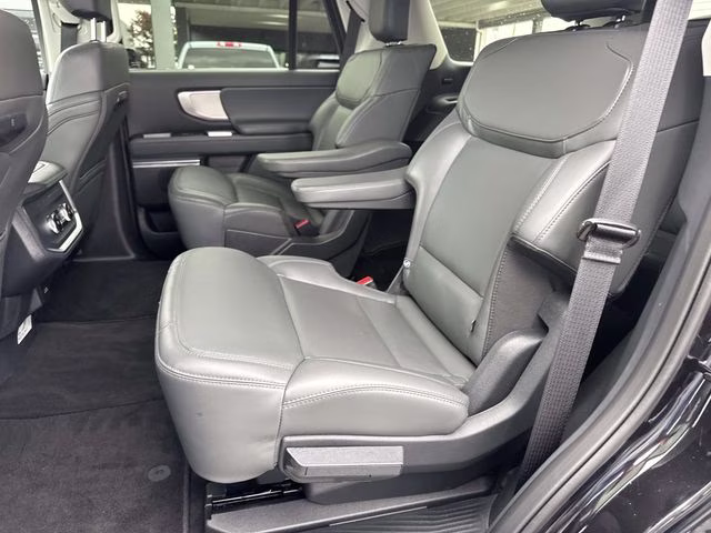 2026 Black Metallic Ford Expedition Active RWD SUV