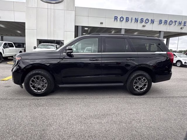 2026 Black Metallic Ford Expedition Active RWD SUV