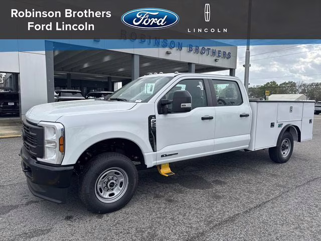 2026 Oxford White Ford Super Duty F-250 SRW XL 4X4 Truck